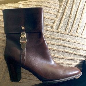 Etienne Aigner brown leather cuff boots
